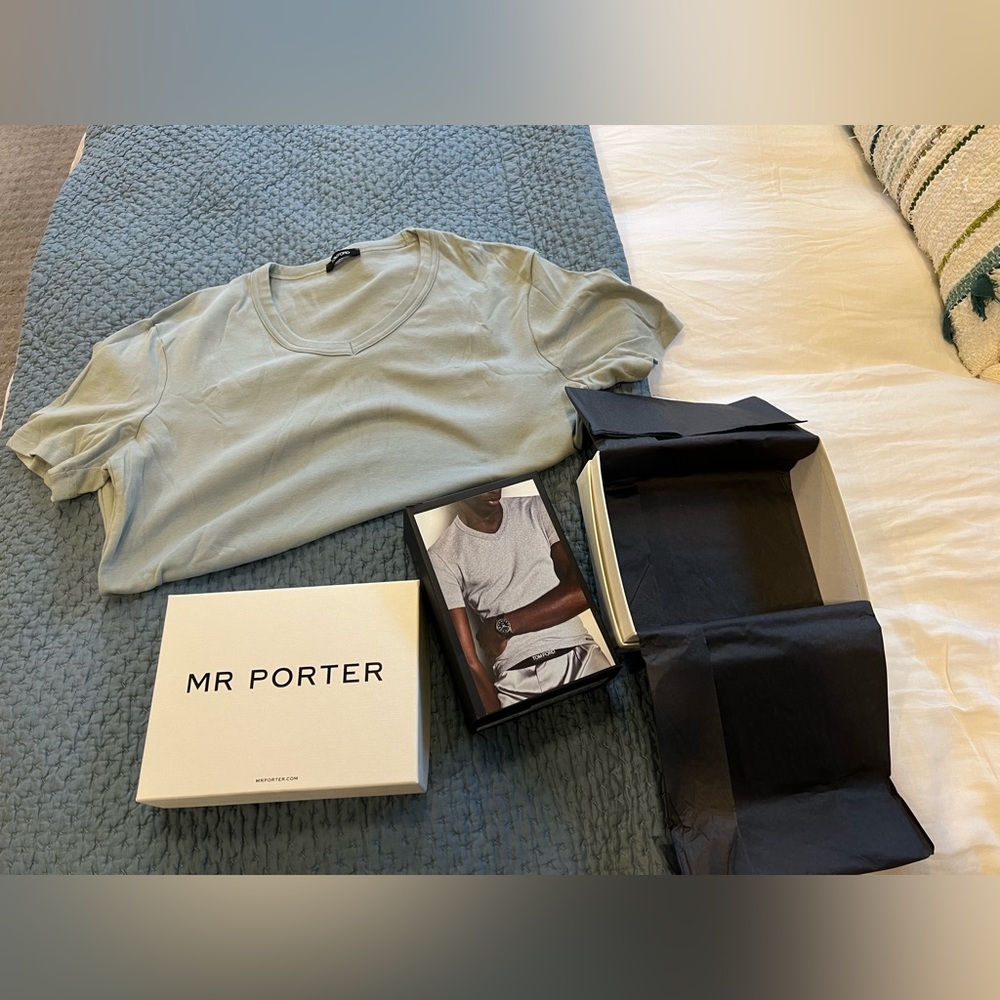 TOM FORD Seafoam Cotton V-Neck T-Shirt LARGE Worn once. Perfect condition.